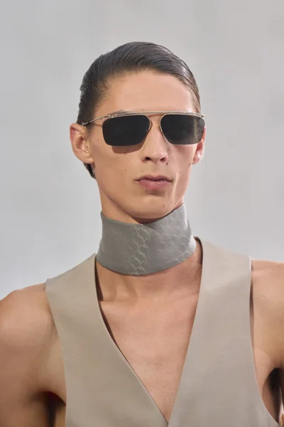 Look 4